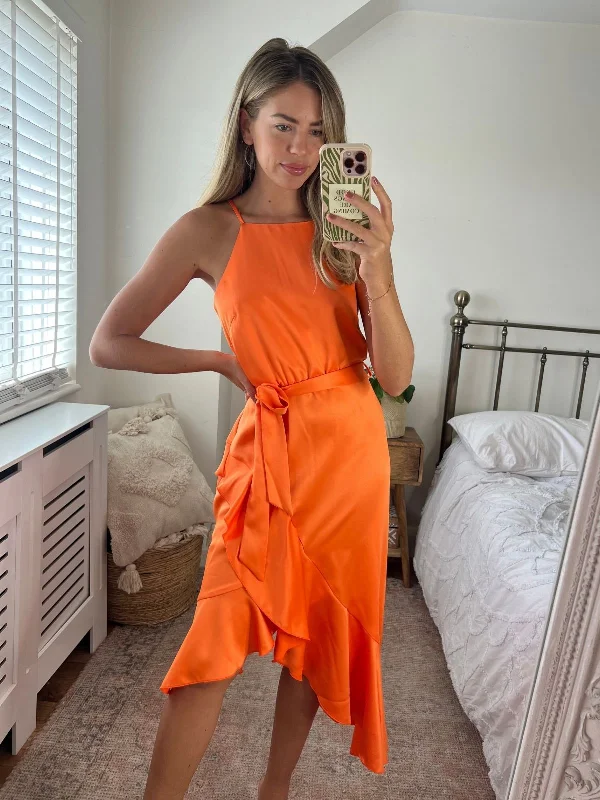 Velvet midi dresses in jewel tones for a glamorous winter event Ariana Halter Frill Dress / Tangerine Velvet midi dresses in jewel tones for a glamorous winter event Ariana Halter Frill Dress / Tangerine