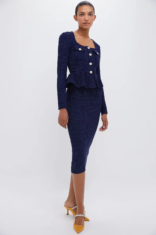Midi dresses with ruched sleeves for a more fitted and stylish arm look Blue Navy Knit Peplum Midi Dress Midi dresses with ruched sleeves for a more fitted and stylish arm look Blue Navy Knit Peplum Midi Dress