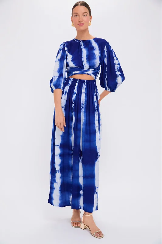 Midi dresses with tiered skirts for a bohemian festival look Blue Labake Dress