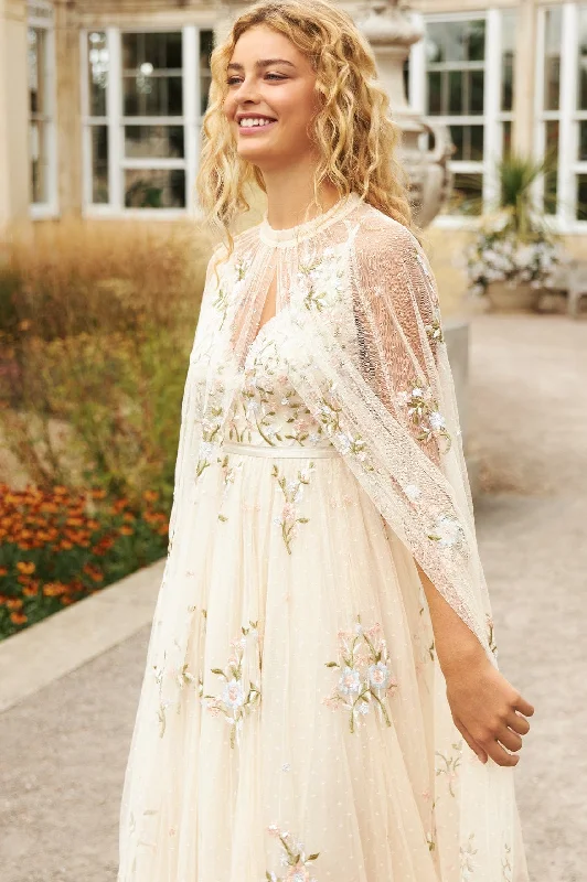 Midi dresses with ruffled sleeves for a more feminine and voluminous look Petunia Gown Midi dresses with ruffled sleeves for a more feminine and voluminous look Petunia Gown