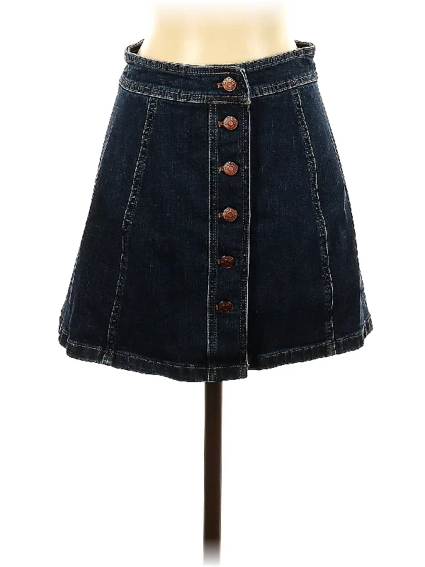 Plus Size Women's Elastic Waistband Linen Shorts in Navy Blue for a Comfortable Everyday OptionDenim Skirt