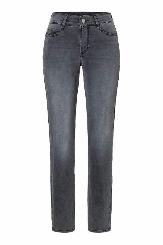 Wide - leg women jeans for a modern and relaxed vibeDream Denim Straight Leg Jeans In Light Black