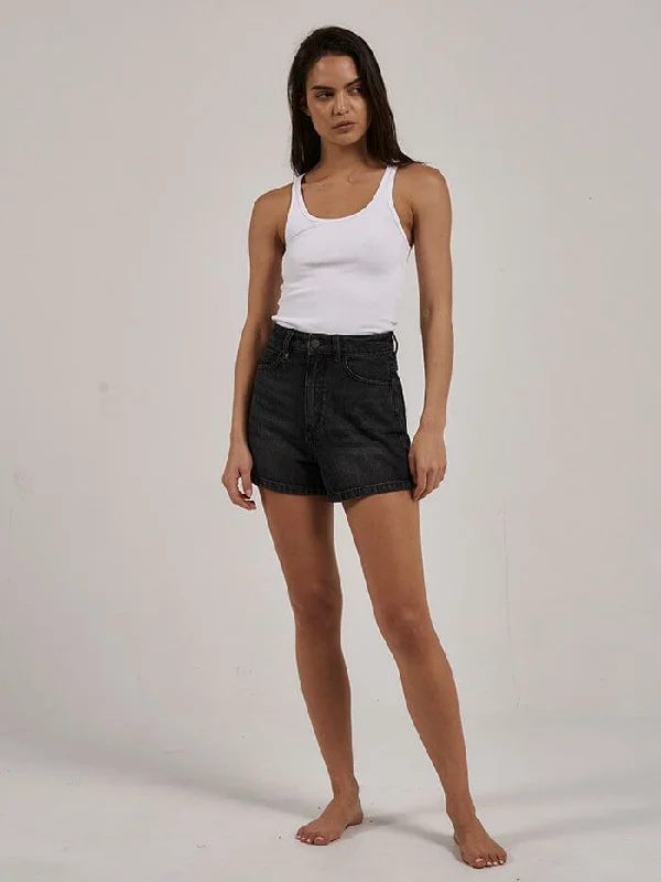 Plus Size Women's Denim Bermuda Shorts in Dark Wash for a Classic and Sophisticated StyleErica Short - Smoke Black