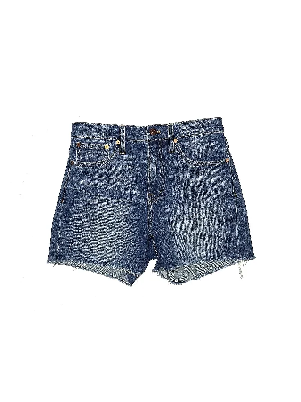 High - Waisted Plus Size Women's Denim Shorts with Distressed Details for a Trendy LookHigh-Rise Denim Shorts in Medium Wash High - Waisted Plus Size Women's Denim Shorts with Distressed Details for a Trendy LookHigh-Rise Denim Shorts in Medium Wash