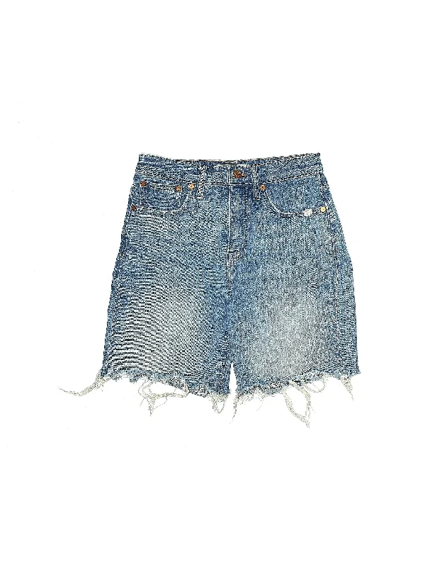 Plus Size Women's Cargo Shorts in Olive Green with Multiple Pockets for Outdoor AdventuresHigh-Rise Denim Shorts in Medium Wash