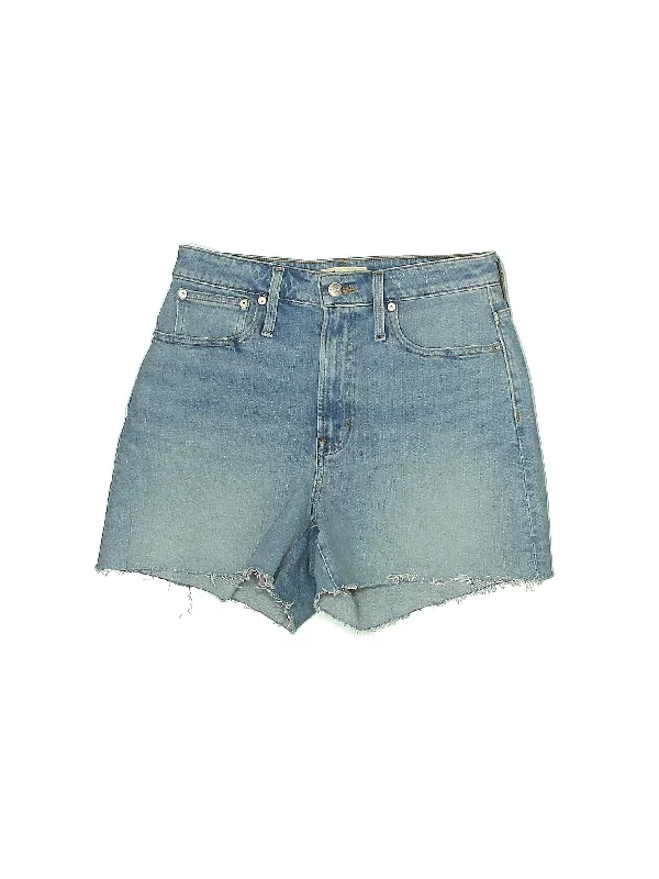 Plus Size Women's Denim Bermuda Shorts in Dark Wash for a Classic and Sophisticated StyleHigh-Rise Denim Shorts in Medium Wash