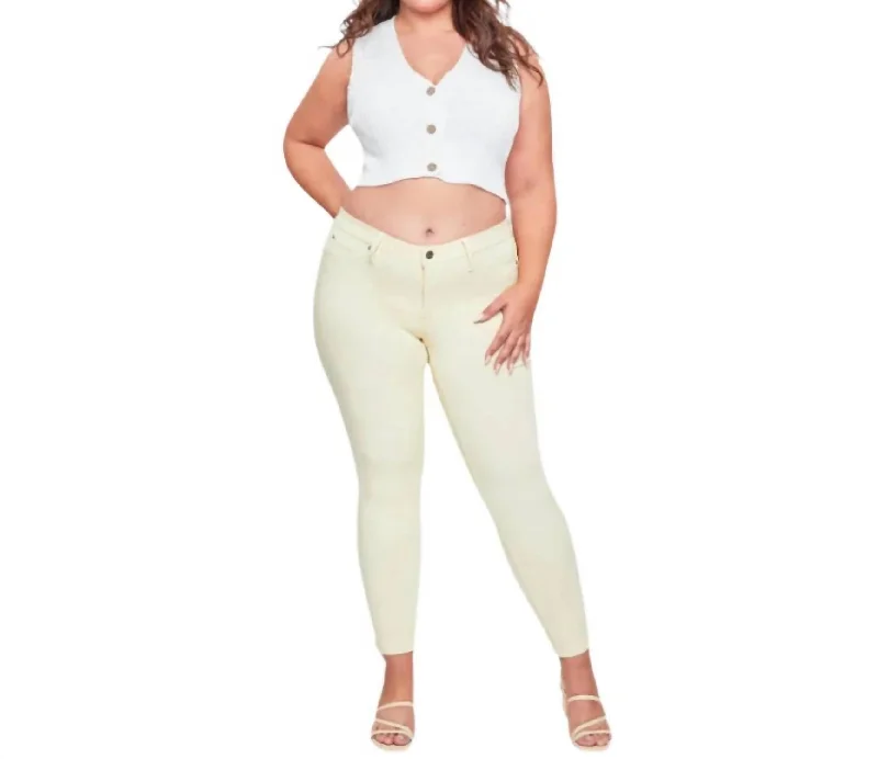 Embellished women jeans with studs or rhinestones for a glamorous touchHyperstretch Skinny Jeans In Banana Cream Embellished women jeans with studs or rhinestones for a glamorous touchHyperstretch Skinny Jeans In Banana Cream