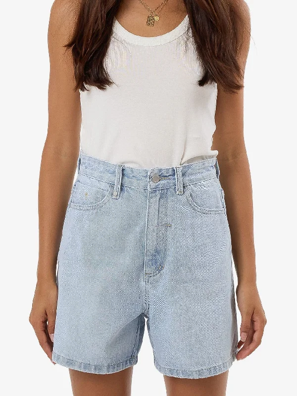 Plus Size Women's Denim Shorts with Embroidered Flowers in Light Blue for a Feminine TouchKoko Short - Light Ash Blue