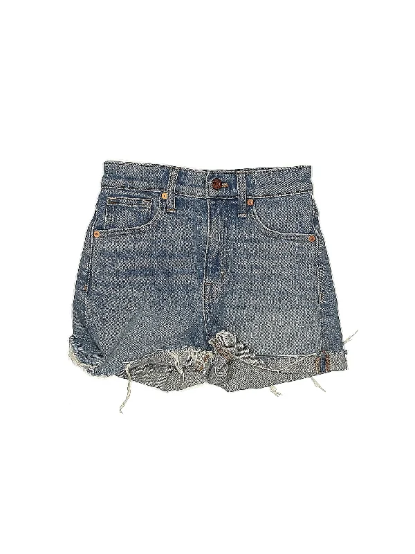 Women's Leather - Look Faux Leather Shorts in Black for an Edgy and Bold AppearanceLow-Rise Denim Shorts in Light Wash Women's Leather - Look Faux Leather Shorts in Black for an Edgy and Bold AppearanceLow-Rise Denim Shorts in Light Wash