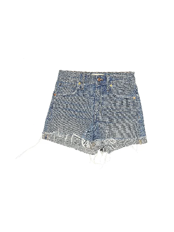 Plus Size Women's Drawstring Linen - Blend Shorts in Beige for a Relaxing VacationLow-Rise Denim Shorts in Medium Wash Plus Size Women's Drawstring Linen - Blend Shorts in Beige for a Relaxing VacationLow-Rise Denim Shorts in Medium Wash