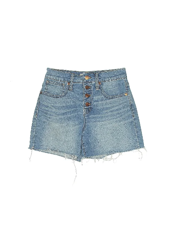 Plus Size Women's Denim Cut - off Shorts with Frayed Edges for a Casual and Laid - Back VibeLow-Rise Denim Shorts in Medium Wash