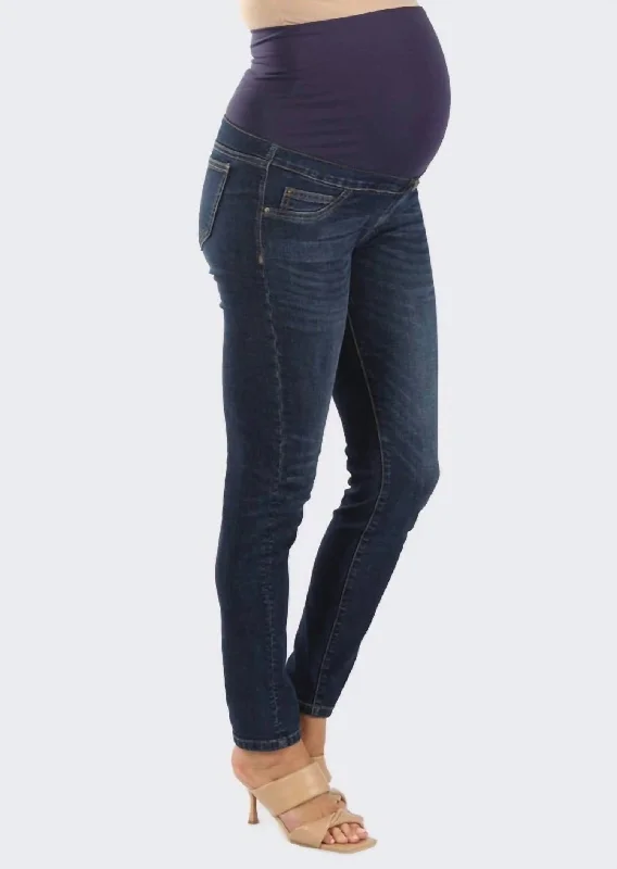 Light - wash women jeans for a fresh and summery appearanceMaternity Skinny Jeans In Dark Blue