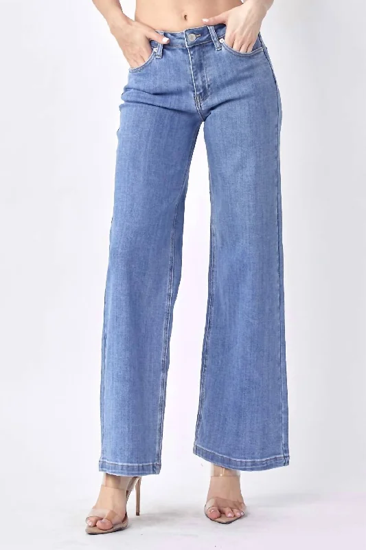 Plus - size women jeans for a comfortable and stylish fitMid Rise Clean Lines Wide Leg Jeans In Blue