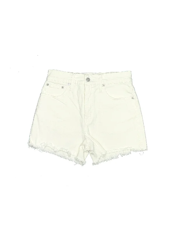 Women's Printed Tropical Patterned Shorts in Turquoise for a Beachy and Fun LookMid-Rise Denim Shorts Women's Printed Tropical Patterned Shorts in Turquoise for a Beachy and Fun LookMid-Rise Denim Shorts