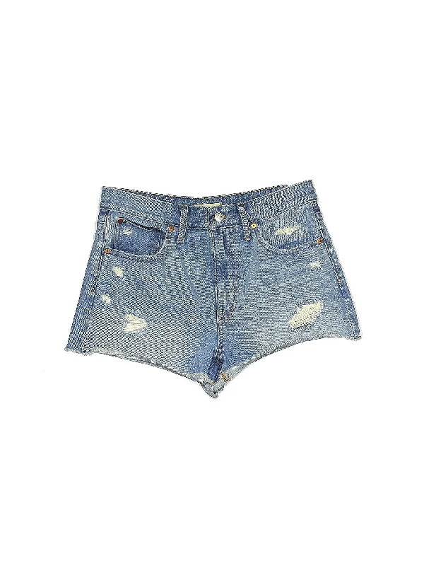 Plus Size Women's Cargo Shorts in Olive Green with Multiple Pockets for Outdoor AdventuresMid-Rise Denim Shorts in Light Wash Plus Size Women's Cargo Shorts in Olive Green with Multiple Pockets for Outdoor AdventuresMid-Rise Denim Shorts in Light Wash