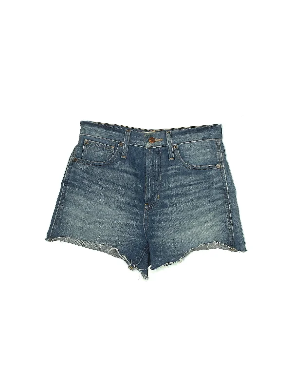 Plus Size Women's Cargo Shorts in Olive Green with Multiple Pockets for Outdoor AdventuresMid-Rise Denim Shorts in Light Wash