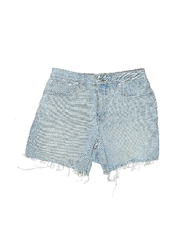 Women's Printed Tropical Patterned Shorts in Turquoise for a Beachy and Fun LookMid-Rise Denim Shorts in Light Wash