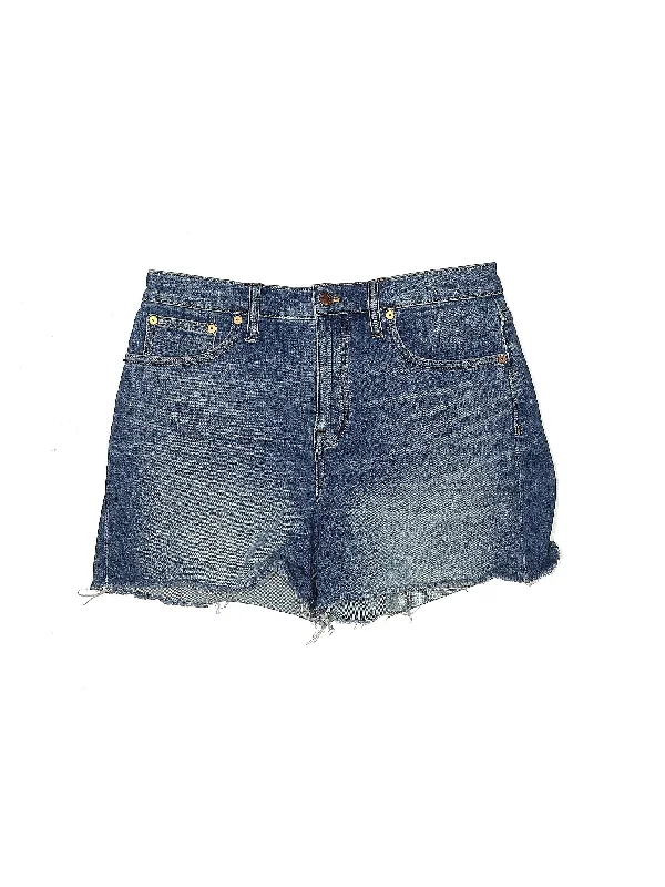Plus Size Women's Denim Shorts with Embroidered Flowers in Light Blue for a Feminine TouchMid-Rise Denim Shorts in Medium Wash