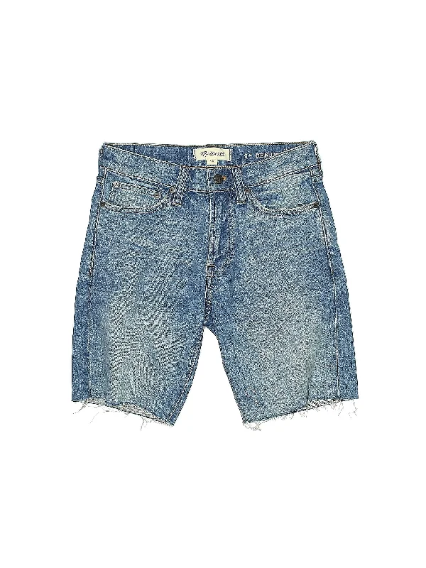 Plus Size Women's Stretch Denim Shorts with Belt Loops in Medium Wash for a Versatile FitMid-Rise Denim Shorts in Medium Wash