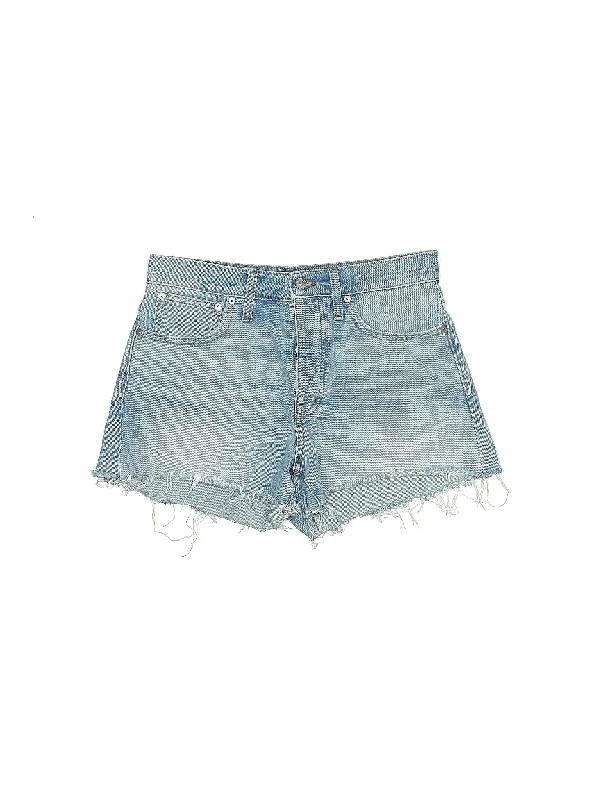 Plus Size Women's Stretch Cotton Athletic Shorts with Side Pockets for Workout SessionsMid-Rise Denim Shorts in Medium Wash