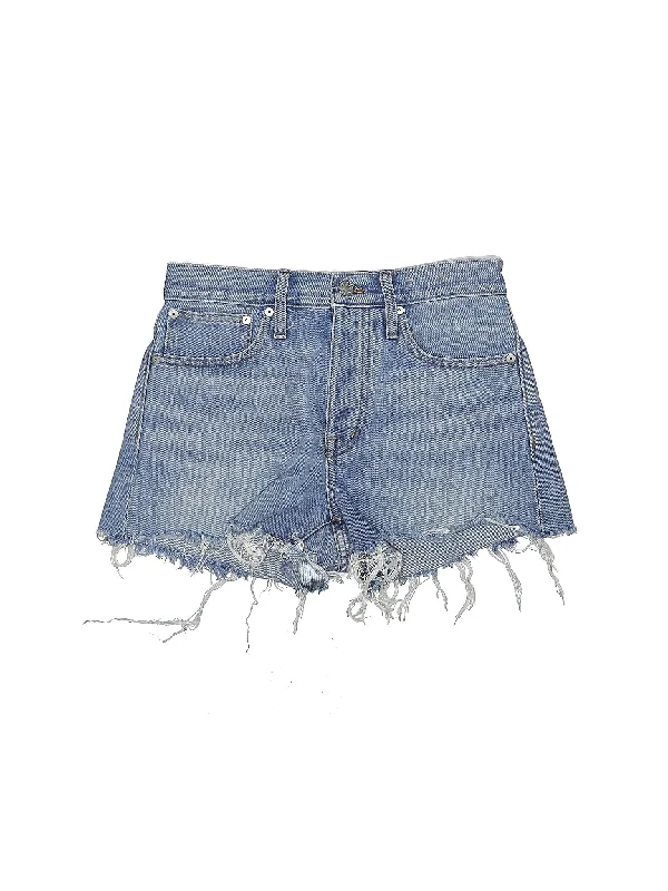 Women's Leather - Look Faux Leather Shorts in Black for an Edgy and Bold AppearanceMid-Rise Denim Shorts in Medium Wash