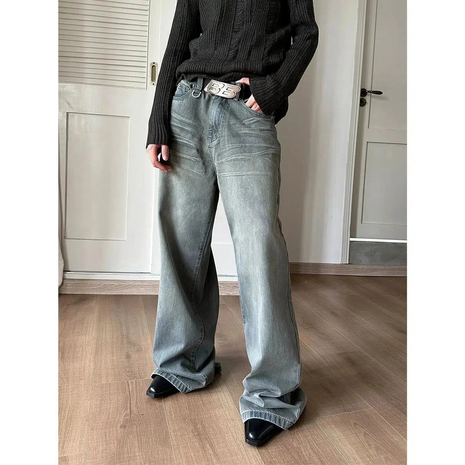 Dark - wash women jeans for a sophisticated and slimming effectPleated Wide-Leg Floor-Mopping Jeans Dark - wash women jeans for a sophisticated and slimming effectPleated Wide-Leg Floor-Mopping Jeans