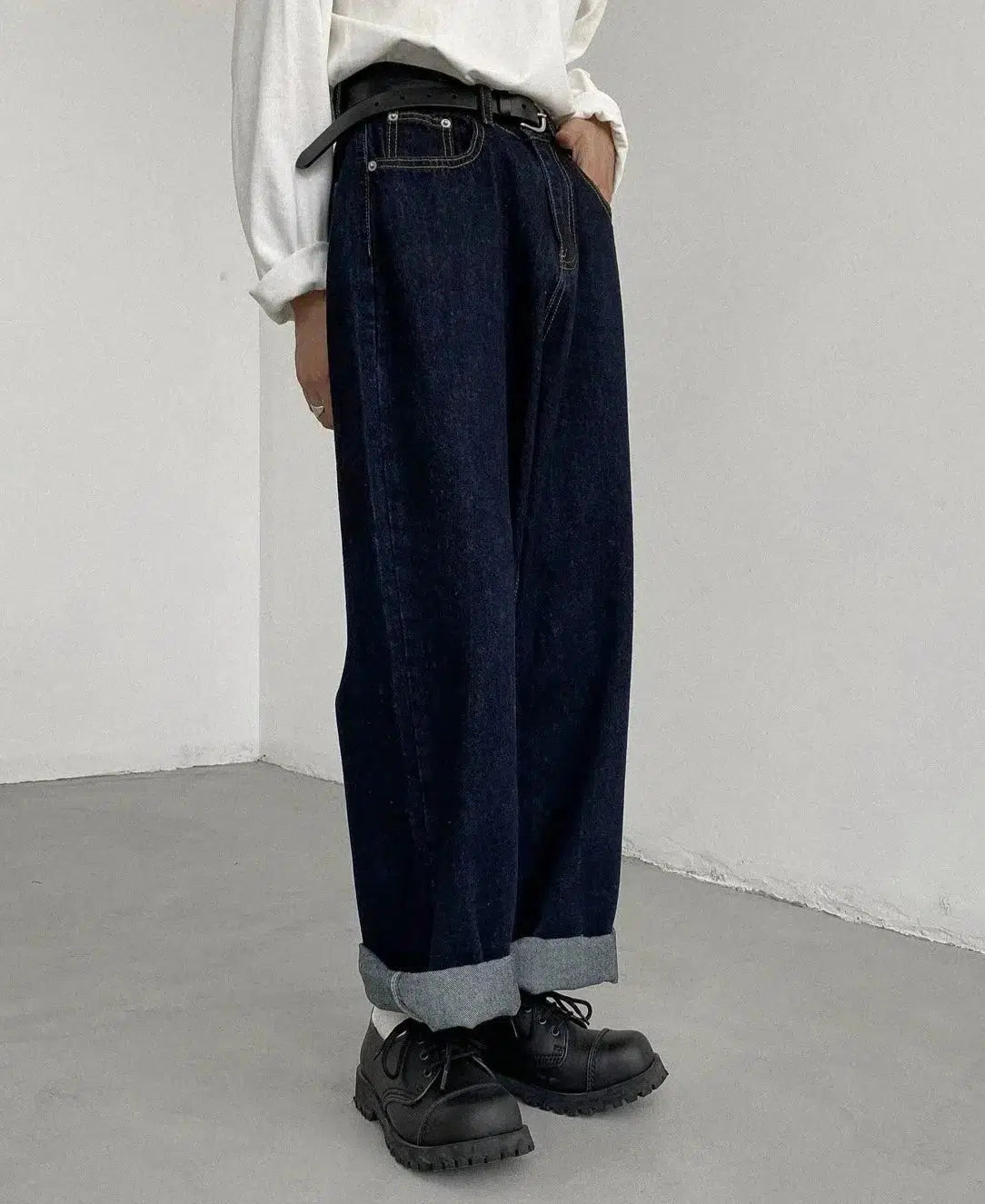 Bootcut women jeans to complement various shoe stylesRetro Washed Wide-Leg Denim Jeans Bootcut women jeans to complement various shoe stylesRetro Washed Wide-Leg Denim Jeans