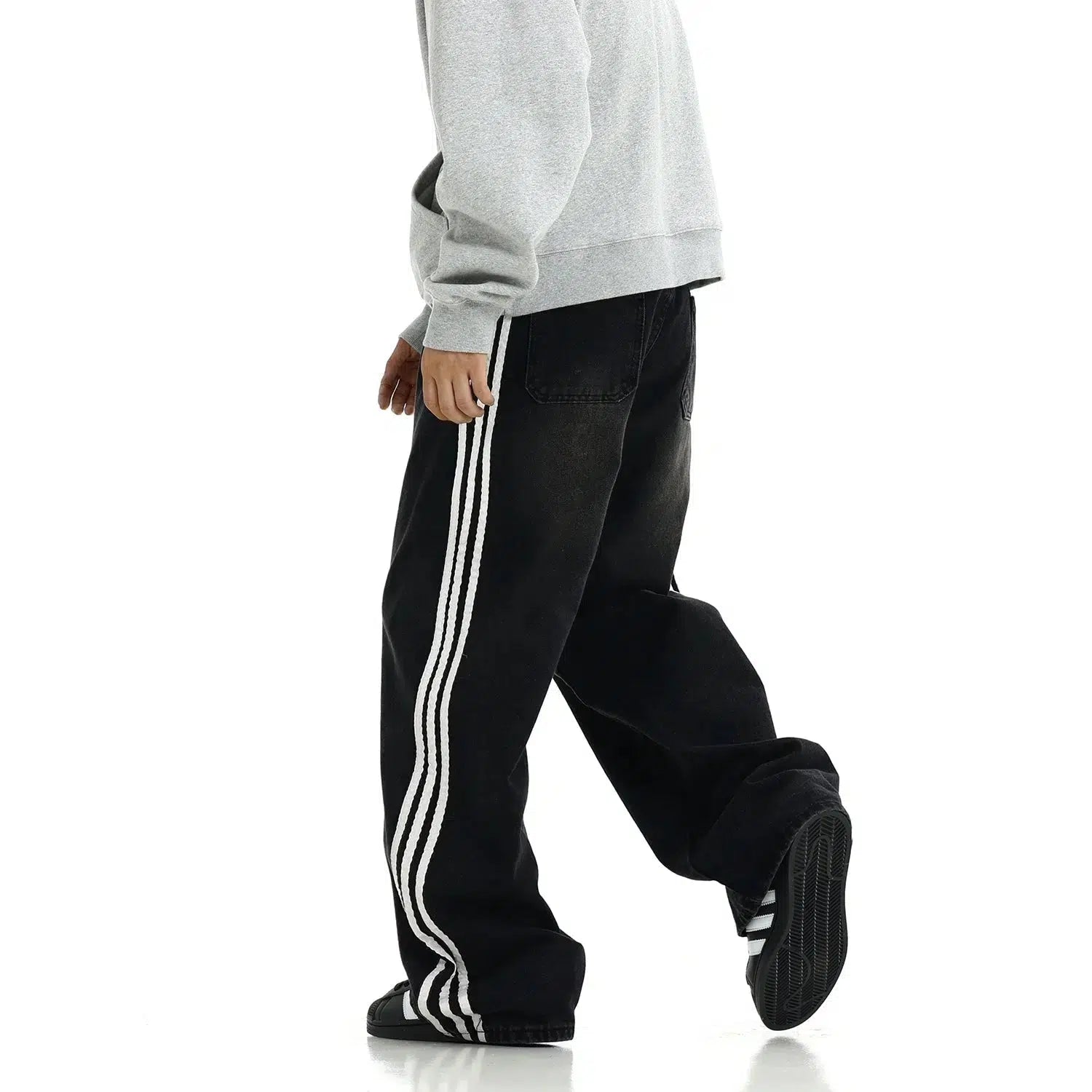 Acid - wash women jeans with a retro finishSide Stripe Drape Jeans
