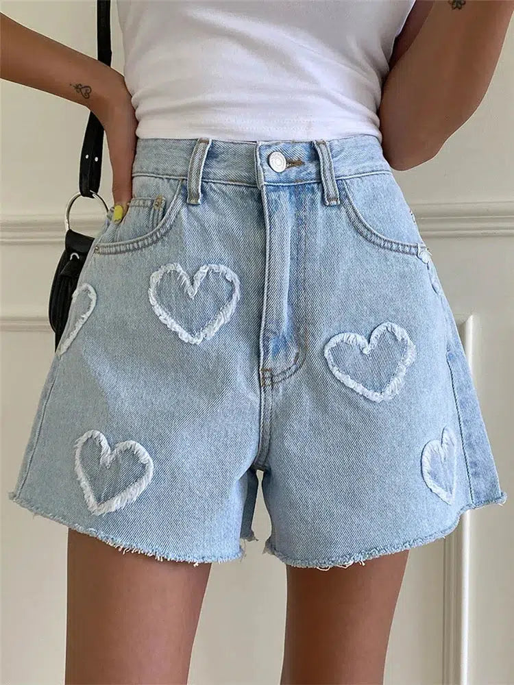 Plus Size Women's Drawstring Linen - Blend Shorts in Beige for a Relaxing VacationSoft Girl Heart Patch Denim Shorts