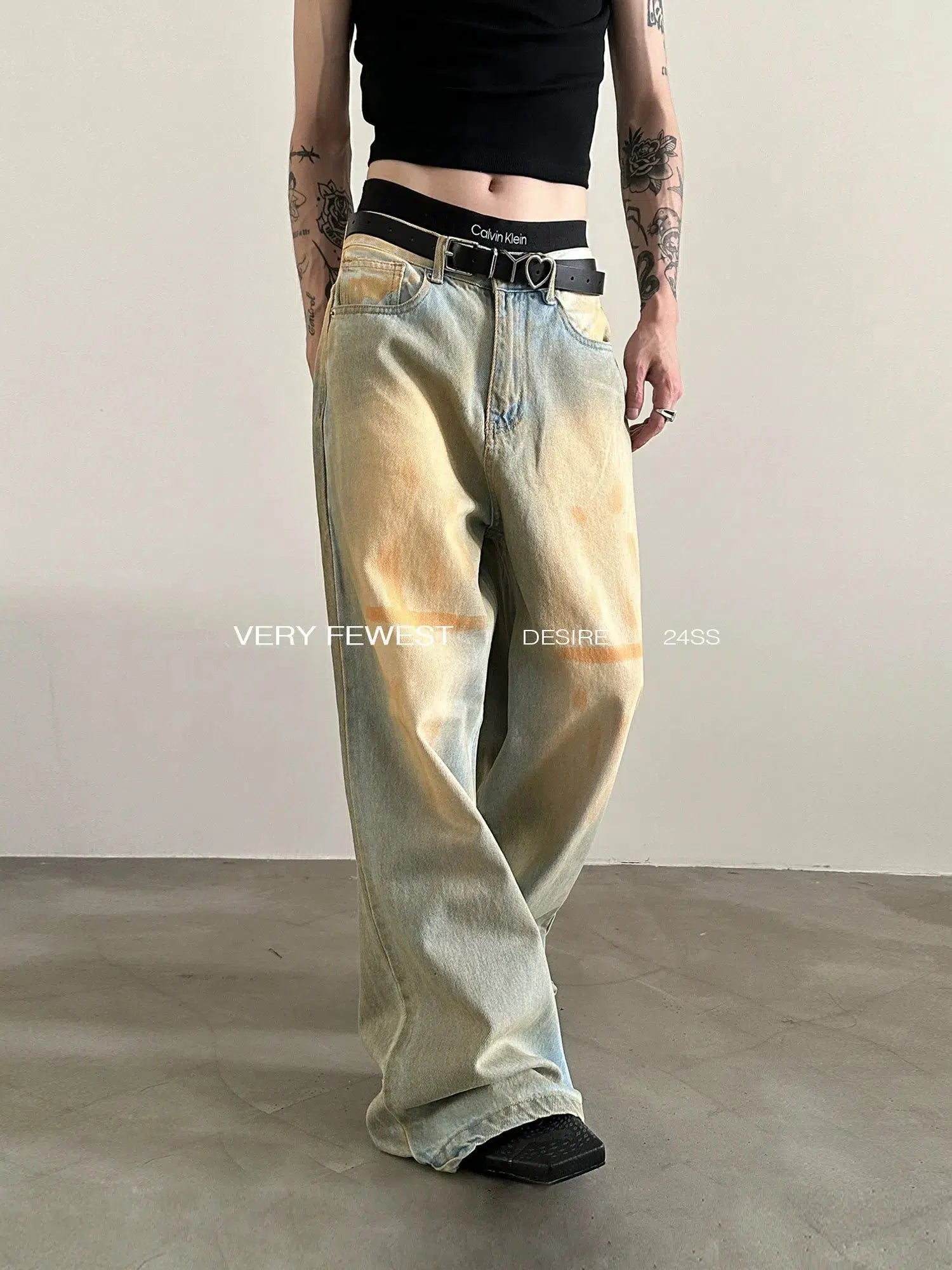 Mom jeans for a nostalgic and casual lookVintage Mud-Dyed Washed Loose Jeans