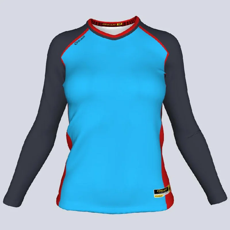 Button - down women's jersey for a classic touchLadies Fitted Bombshell Jersey