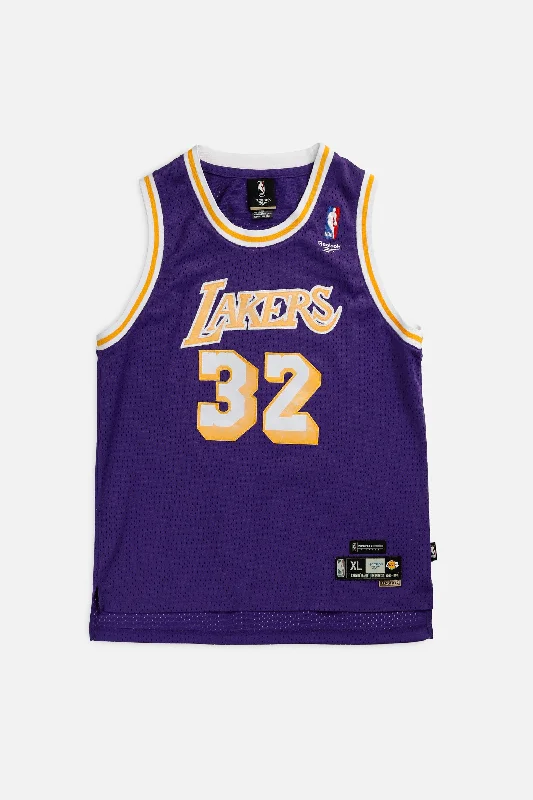Green women's jersey for an earthy toneVintage LA Lakers NBA Jersey - Women's M