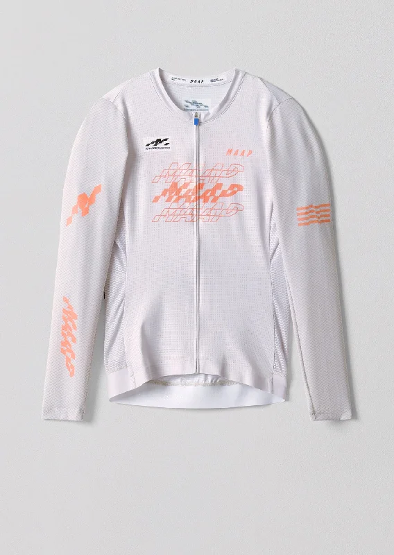 Full - length women's jersey for extra coverageWomen's Fragment Pro Air LS Jersey 2.0
