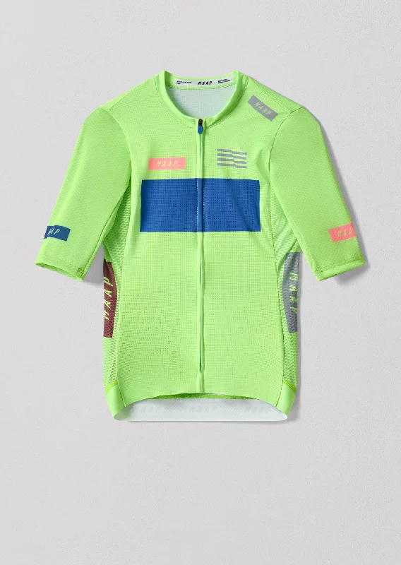 Loose - fitting women's jersey for a relaxed feelWomen's System Pro Air Jersey