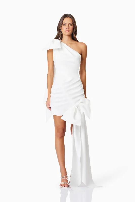 Halter Neck Women Dress to Show Off the Shoulders and NecklineBethany Mini Bow Party Dress In White Halter Neck Women Dress to Show Off the Shoulders and NecklineBethany Mini Bow Party Dress In White