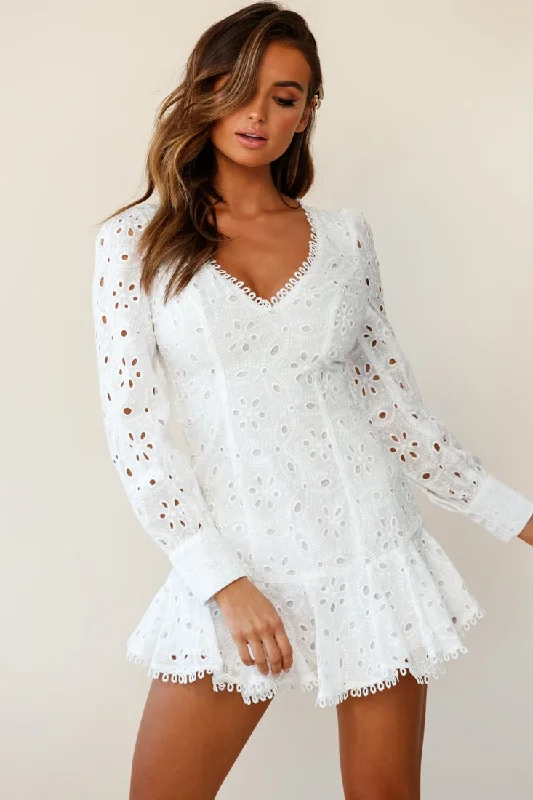 Long - Sleeve Women Dress in Velvet for a Luxurious Winter LookCamellia Open Back Cuff Sleeve Dress Anglaise White