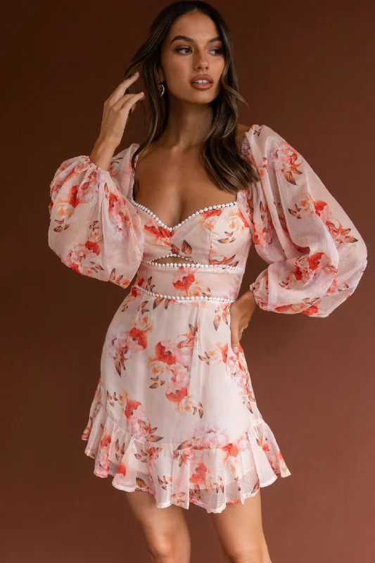 Ruffled Women Dress with Multiple Layers for a Playful and Girly StyleCatch Feelings Sweetheart Neckline Dot Trim Dress Rose Print Orange