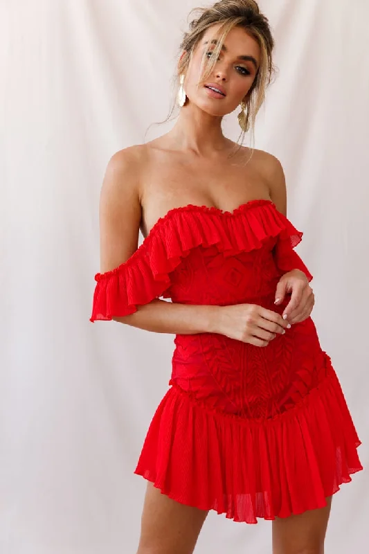 Backless Women Dress for a Sexy and Alluring Look at Evening EventsDreamy Off-Shoulder Mini Dress Red