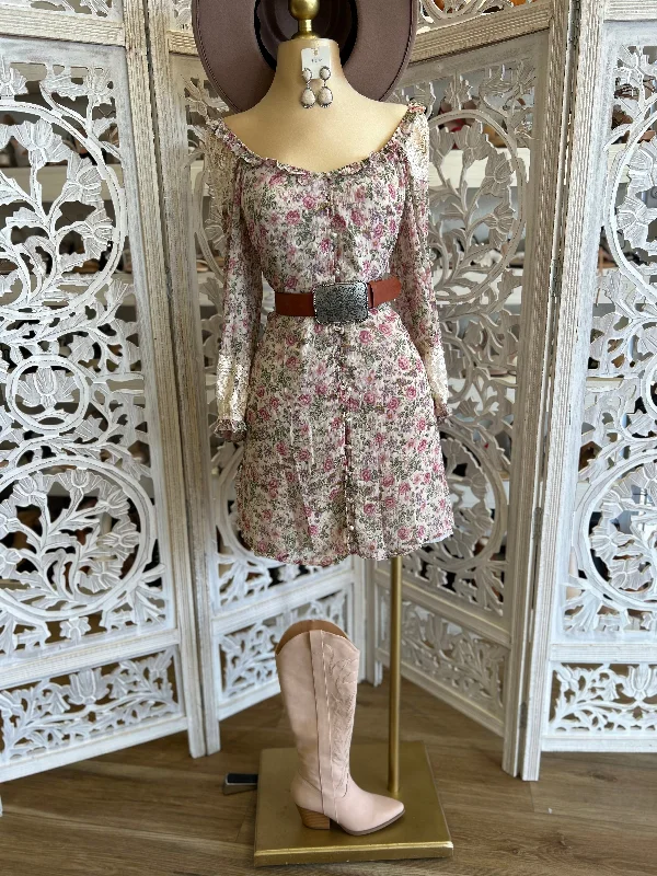 Ball Gown Women Dress with a Full Skirt for a Princess - like LookFloral Lace Sleeve Flowy Dress- not stretchy