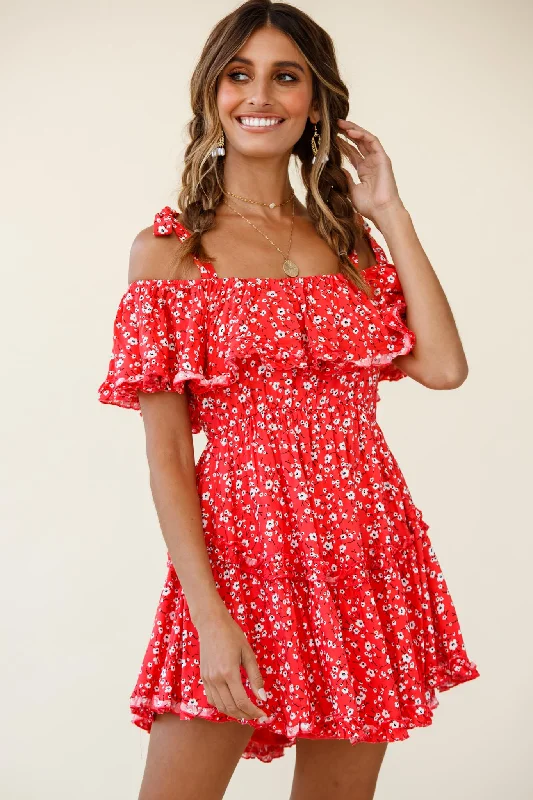 Halter Neck Women Dress to Show Off the Shoulders and NecklineHacienda Bardot Neckline Frill Dress Floral Print Red
