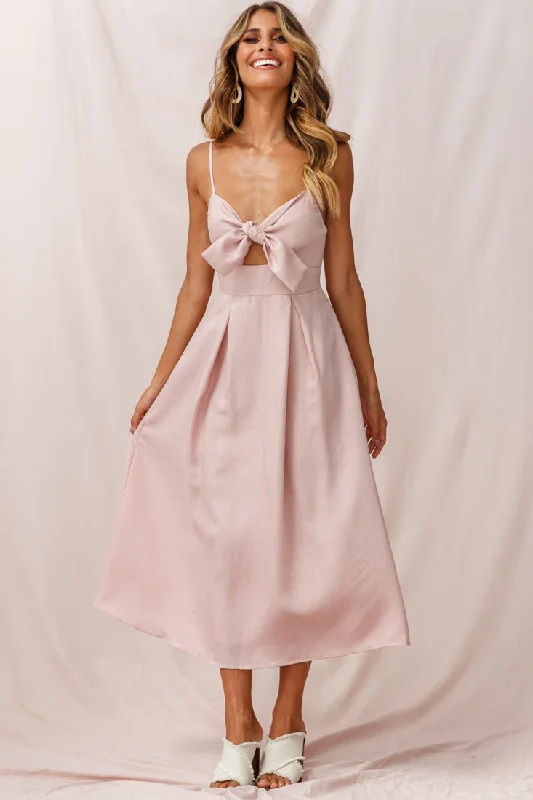 Halter Neck Women Dress to Show Off the Shoulders and NecklineHope Tie-Knot Bust Midi Dress Blush Halter Neck Women Dress to Show Off the Shoulders and NecklineHope Tie-Knot Bust Midi Dress Blush