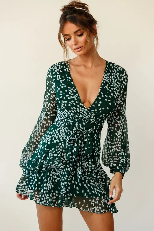 Shift Women Dress with a Simple and Classic Design for Everyday WearKerry Layered Balloon Sleeve Dress Flower Print Forest Green
