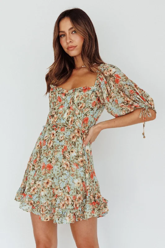 Halter Neck Women Dress to Show Off the Shoulders and NecklineKirra Puff Sleeve Ruched Bodice Dress Floral Green