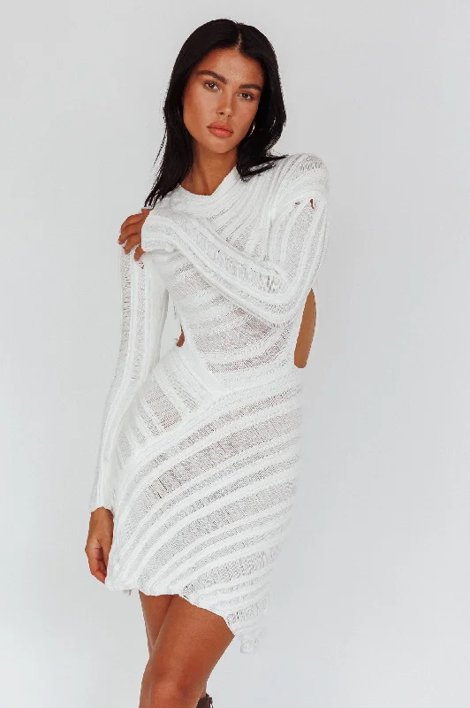 Shift Women Dress with a Simple and Classic Design for Everyday WearLeyanne Crochet Long Sleeve Cut-Out Mini Dress Ivory Shift Women Dress with a Simple and Classic Design for Everyday WearLeyanne Crochet Long Sleeve Cut-Out Mini Dress Ivory