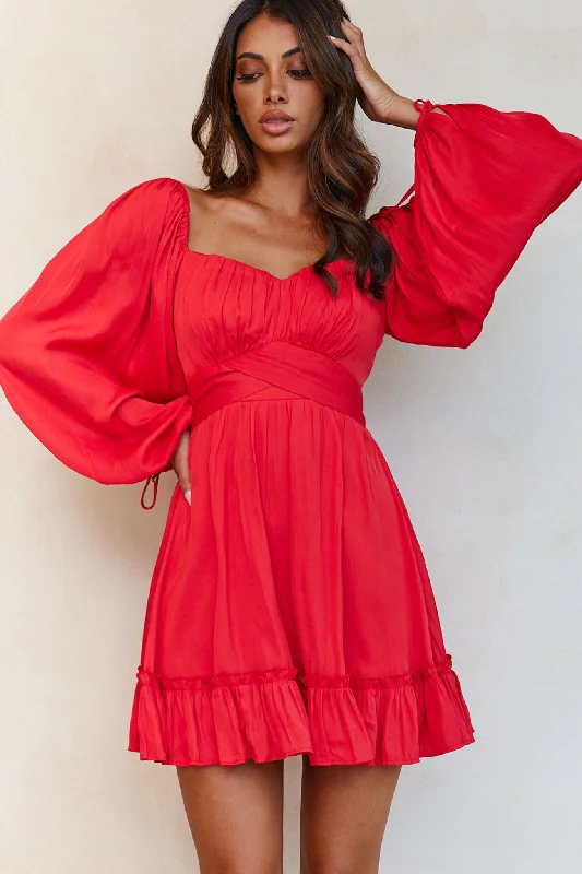 Plus Size Women Dress with a Flattering A - Line Cut for Comfort and StyleLinka On Or Off-Shoulder Long Sleeve Tie-Back Dress Red