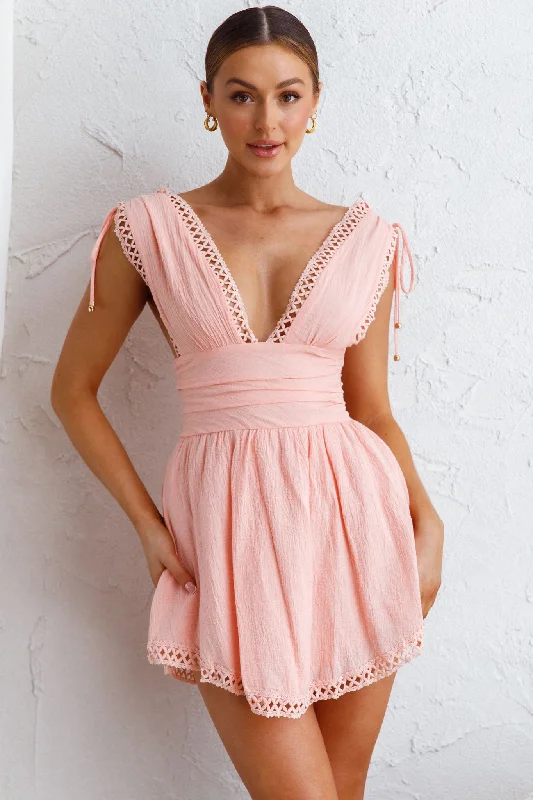 Sleeveless Women Dress in Bright Colors for Summer PartiesPalais Waistband Mini Dress Peach
