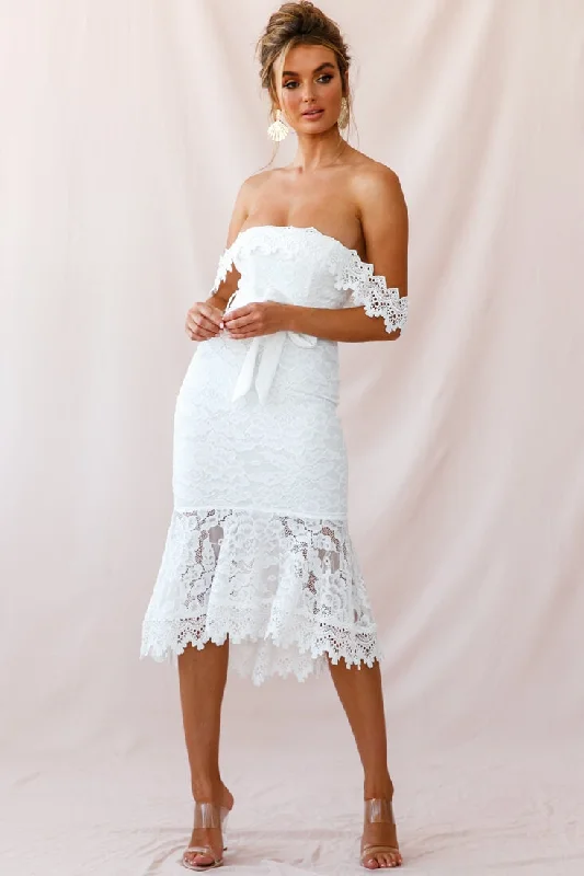 Ruffled Women Dress with Multiple Layers for a Playful and Girly StylePatience Lace Bodycon Midi Dress White