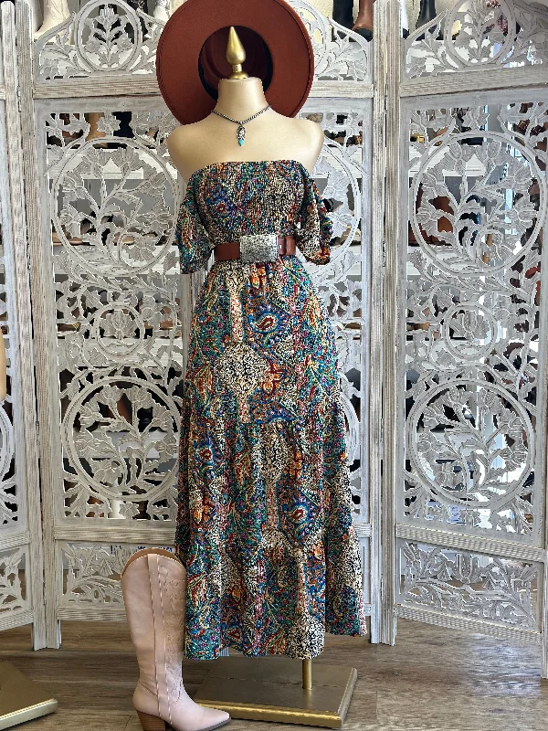 Printed Abstract Women Dress for a Modern and Artistic AppealPatterned Multicolor Smocked Midi Dress- Stretchy Printed Abstract Women Dress for a Modern and Artistic AppealPatterned Multicolor Smocked Midi Dress- Stretchy