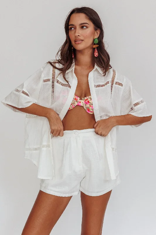 Backless Women Dress for a Sexy and Alluring Look at Evening EventsPhoebe Elastic Shorts White
