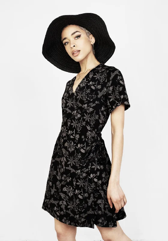 Shift Women Dress with a Simple and Classic Design for Everyday WearPoisonous Plants Wrap Mini Dress Shift Women Dress with a Simple and Classic Design for Everyday WearPoisonous Plants Wrap Mini Dress